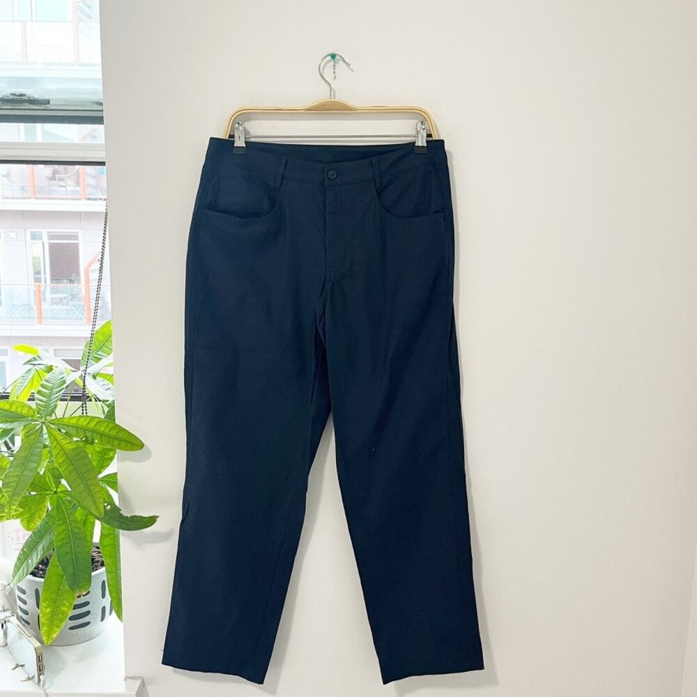 Kit and Ace Men's Dark Navy Blue Khaki Pants Size 32